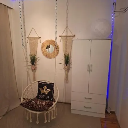 Queen 60m2 *