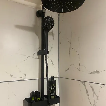 Apartment Queen Family Friendly 60m2 *