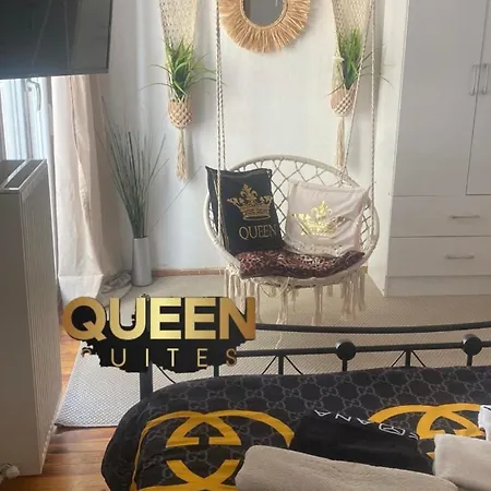 Queen Family Friendly 60m2 Apartment