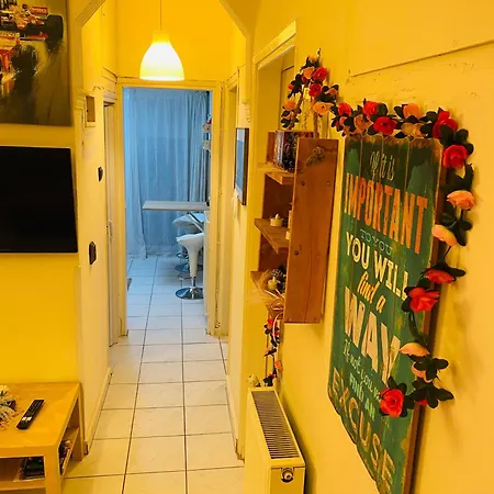 Queen Family Friendly 60m2 Apartment