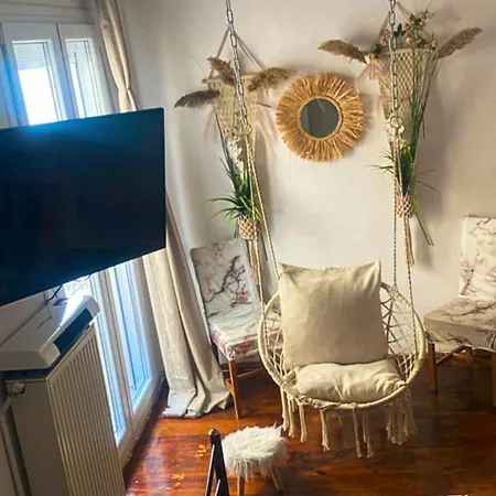 Queen Family Friendly 60m2 Apartment Thessaloniki