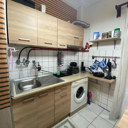 Queen Family Friendly 60m2 Apartment